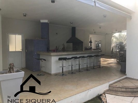 ef43310f-9bea-46e0-8367-375b2a32b2e8