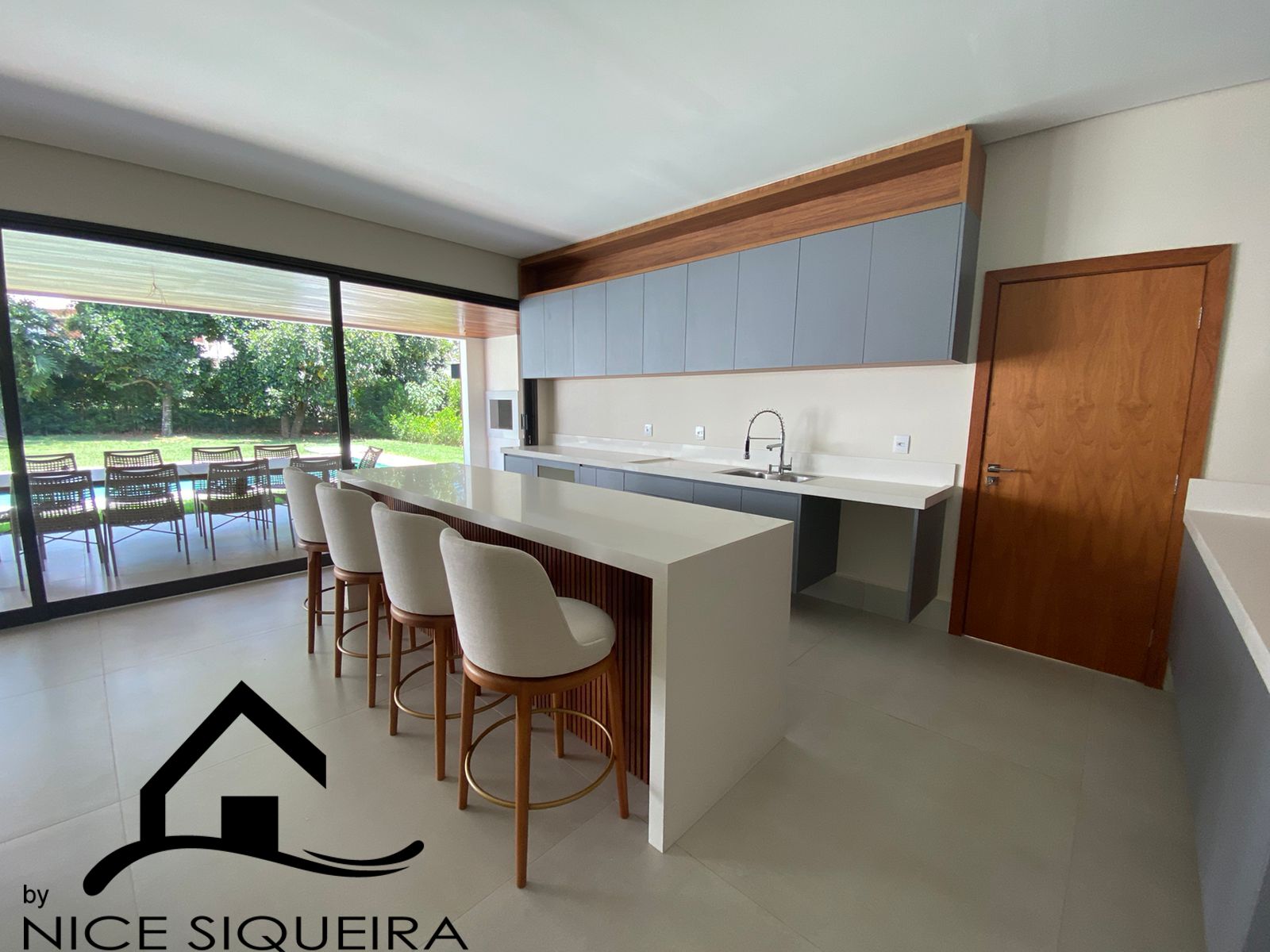 75e7de42-6aca-4e80-8637-5ef0c838b0d8