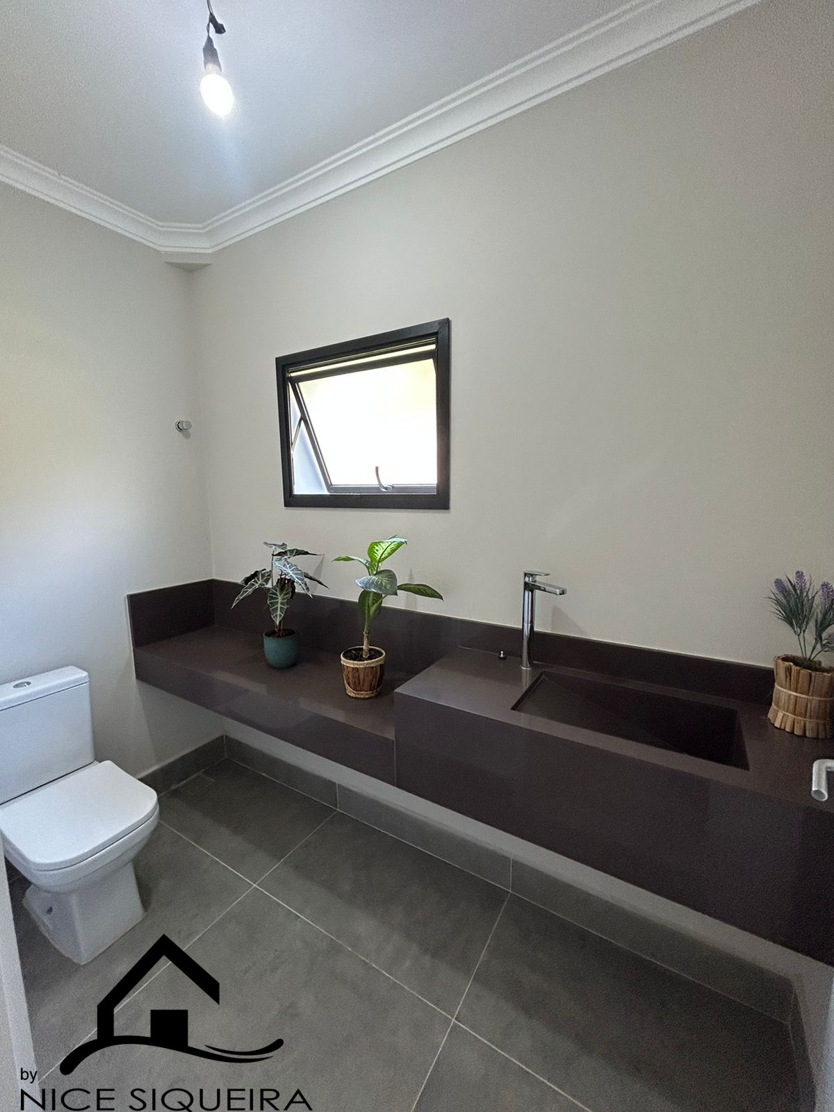 d06f2c79-47d5-45ee-90d3-b0410b34d2a0