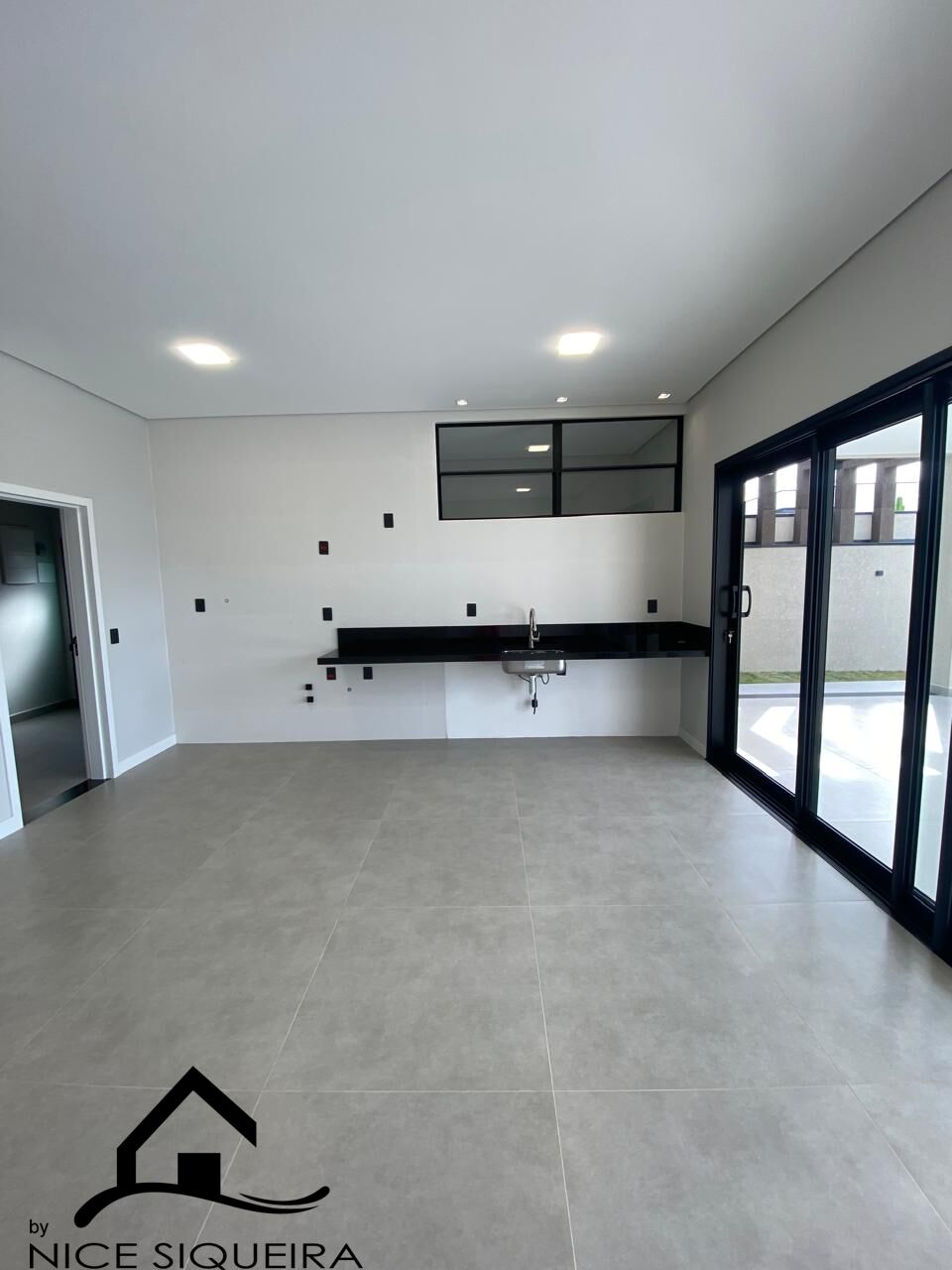 943e6dea-f7ef-47b5-b170-990487e0bca6