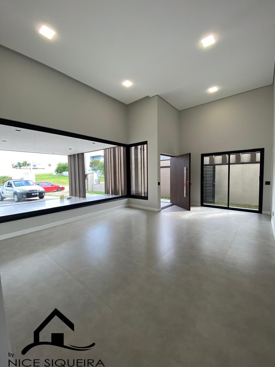 df2cf4a3-55cd-41b8-9c70-26058fe53f4a