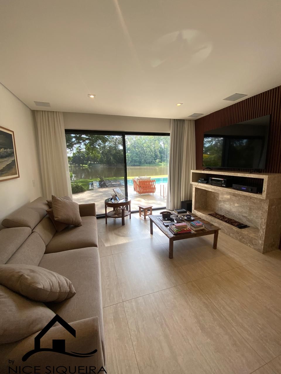 0f011c07-abea-49ea-a8c3-846fc0d31fef