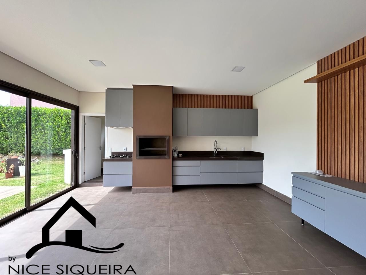 70bf2931-60fd-46db-8717-4766894d6a3f