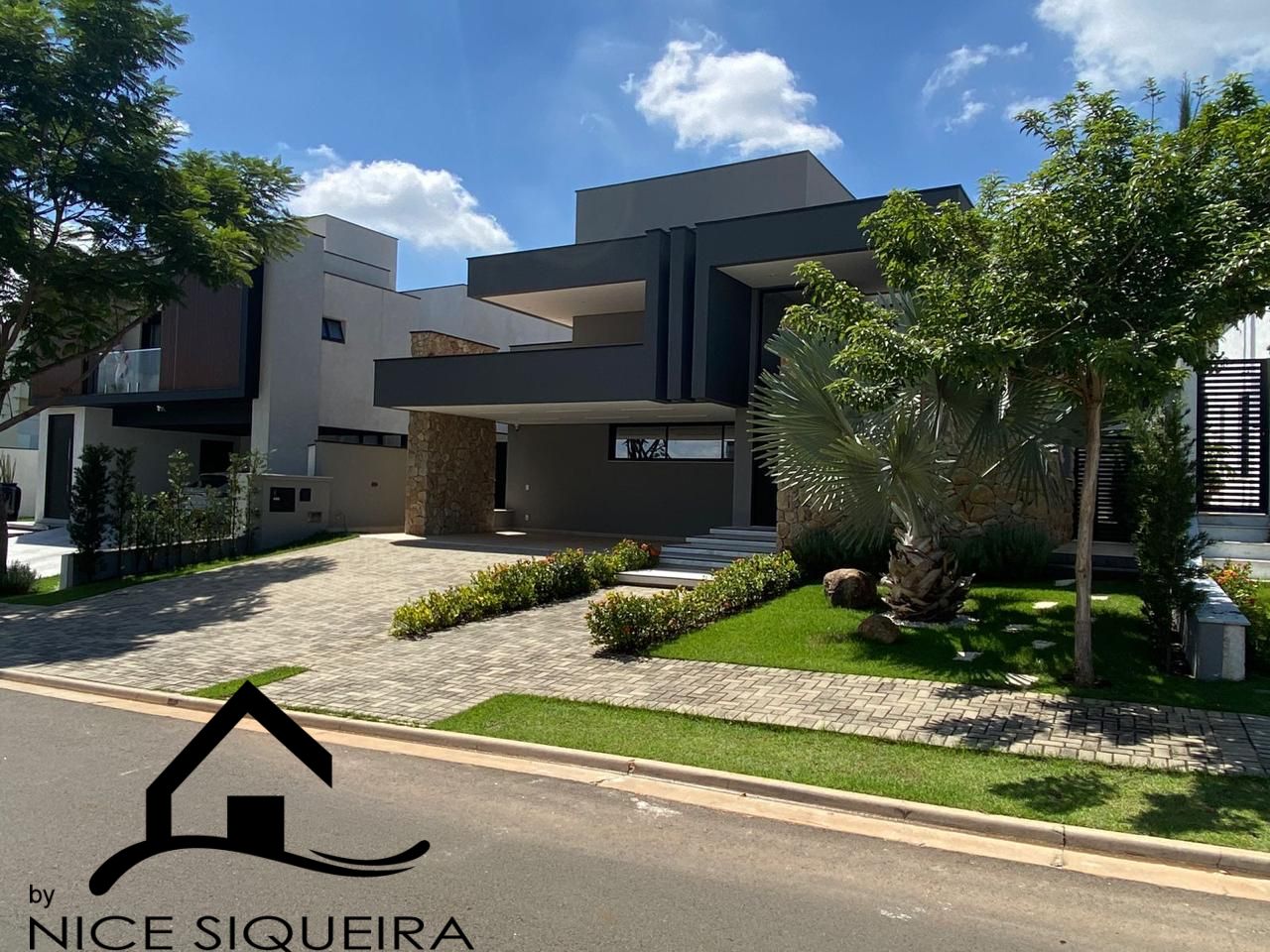 7ac932ba-5bc5-4140-b93a-d119646a9448