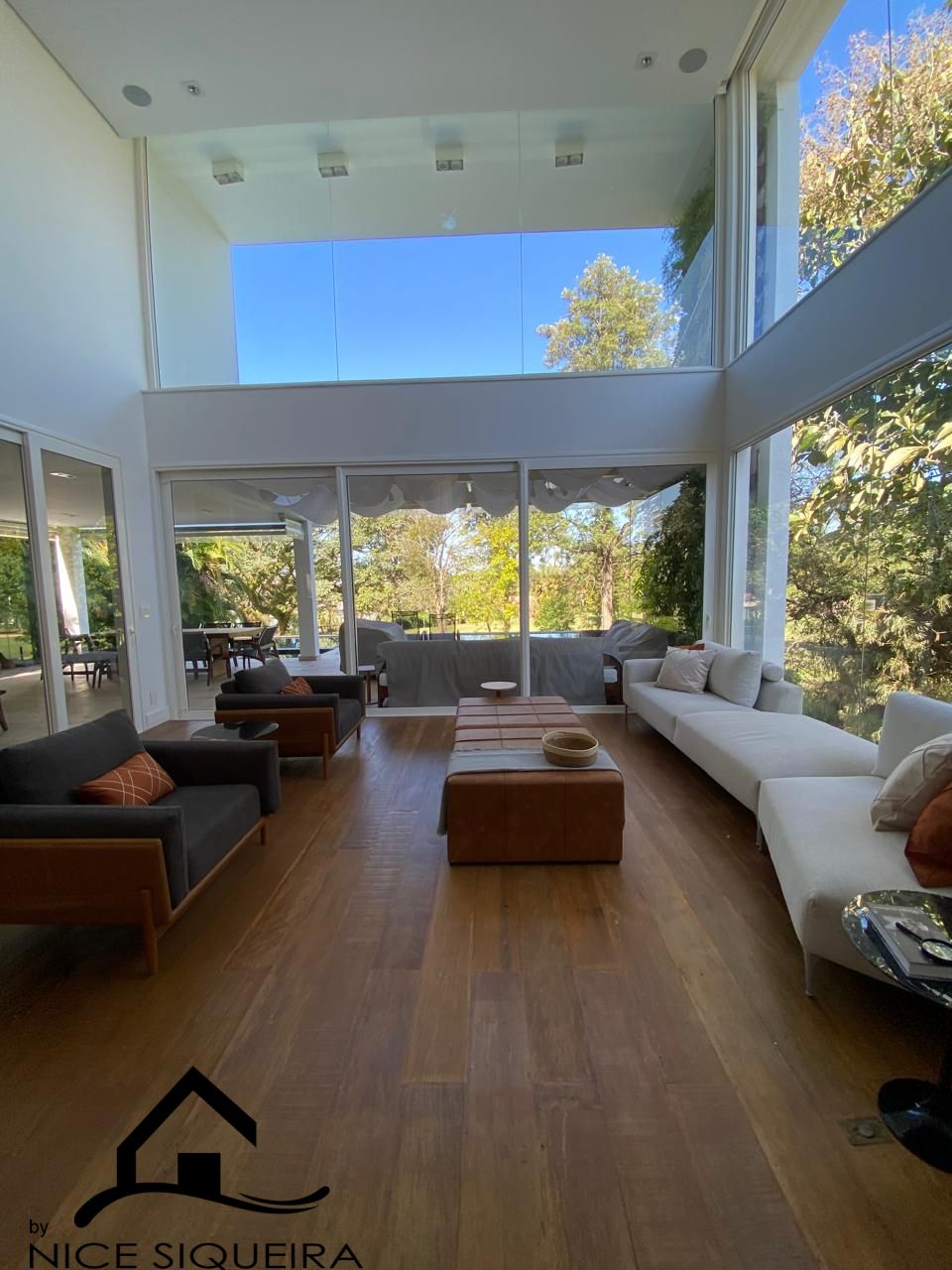 94f1d64d-6af1-454f-bd47-782ea6983a0c