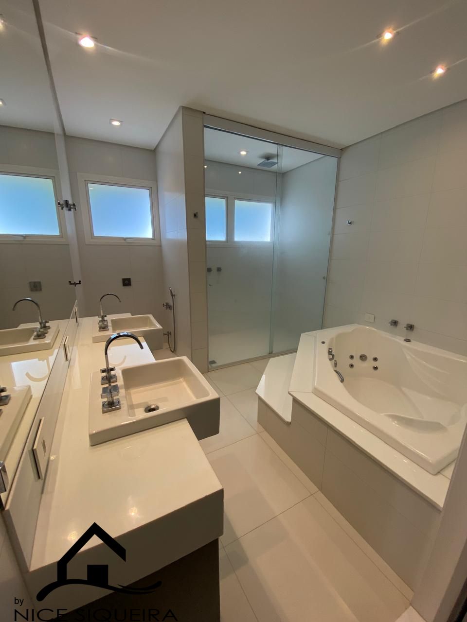 080395ae-1fd0-4943-9038-7935bb0b20ee