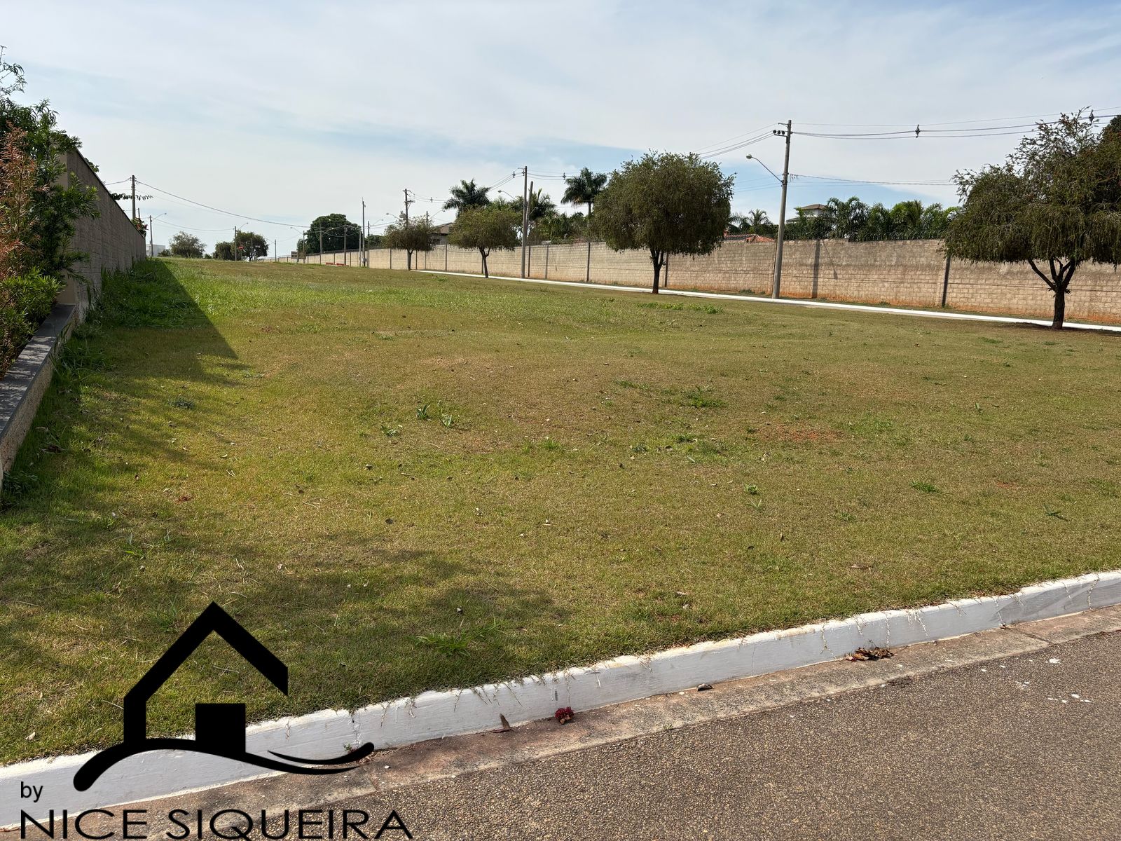 d21afc1f-9cd0-4792-a446-73cb9fb3d560