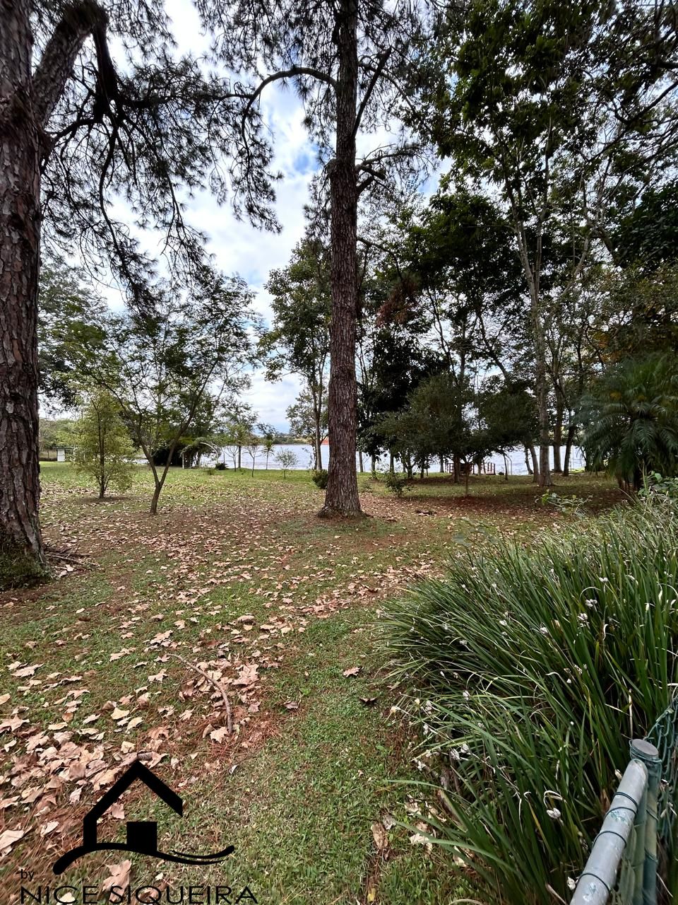 f787fc96-9ac8-4bc3-85b8-b4d97b4cb268