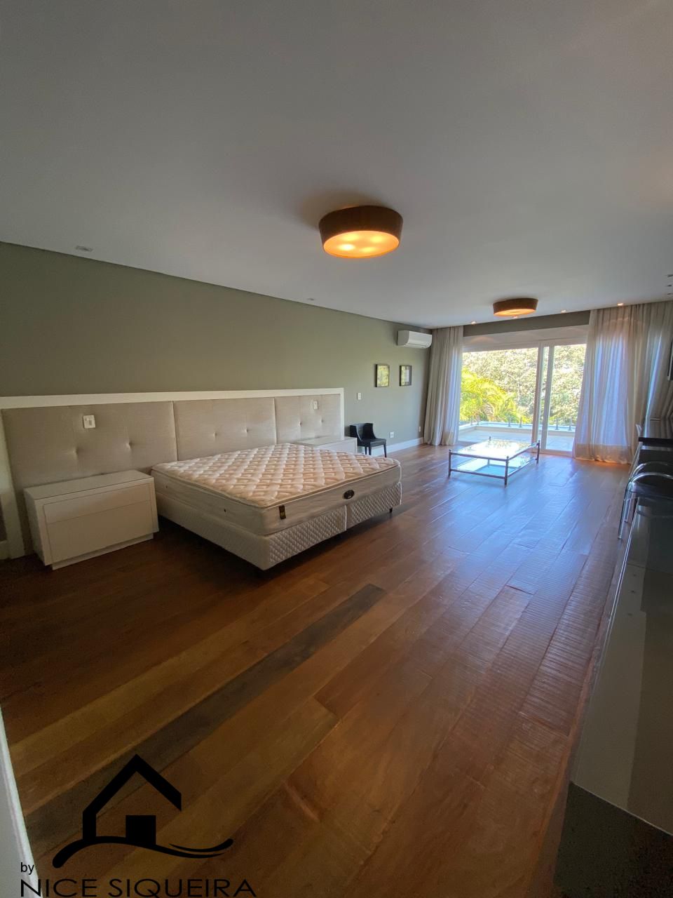 401b234e-54a7-47ac-84d6-b7218db6d988