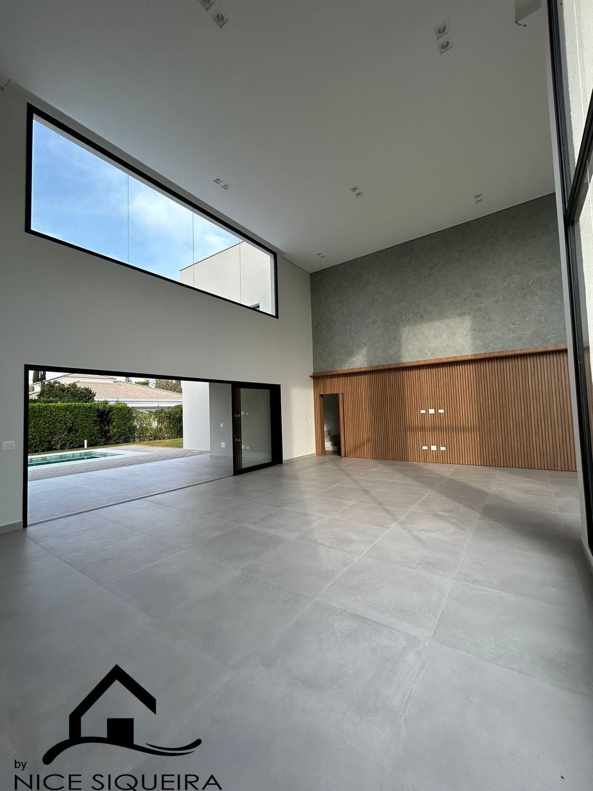 27334ffa-ae2f-412c-b261-4e2f3bd2bdae