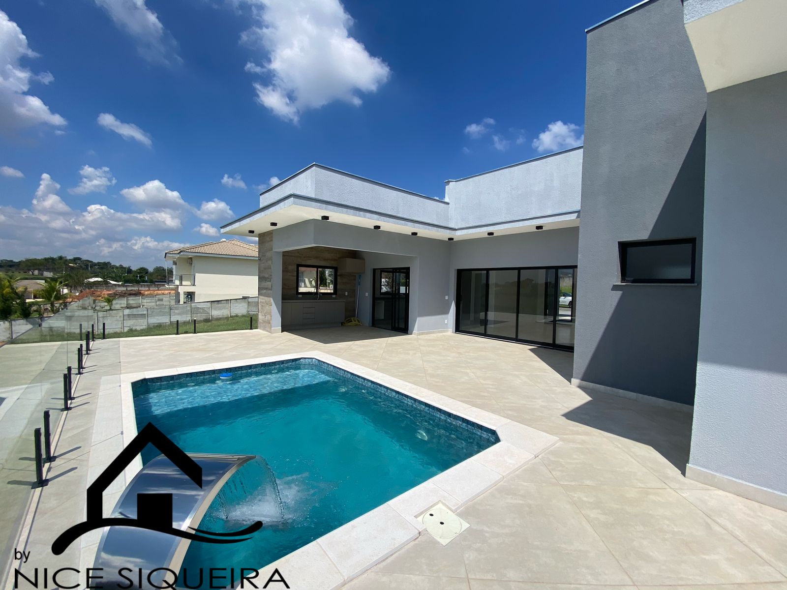 9c099db8-36f6-41a3-93f3-491b6cb10da9