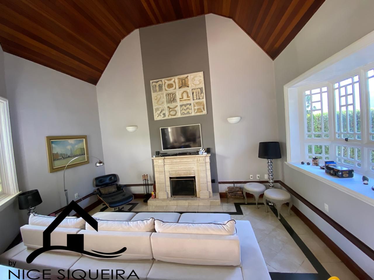 b008b5e3-3152-4298-94c1-db1546afd1f8