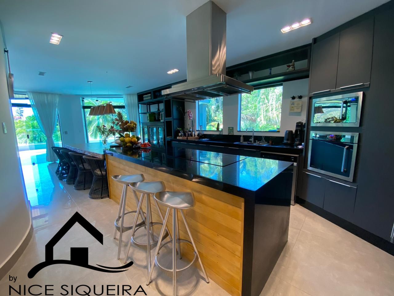 c85091b0-96a7-4408-8a4b-88953cd8202f