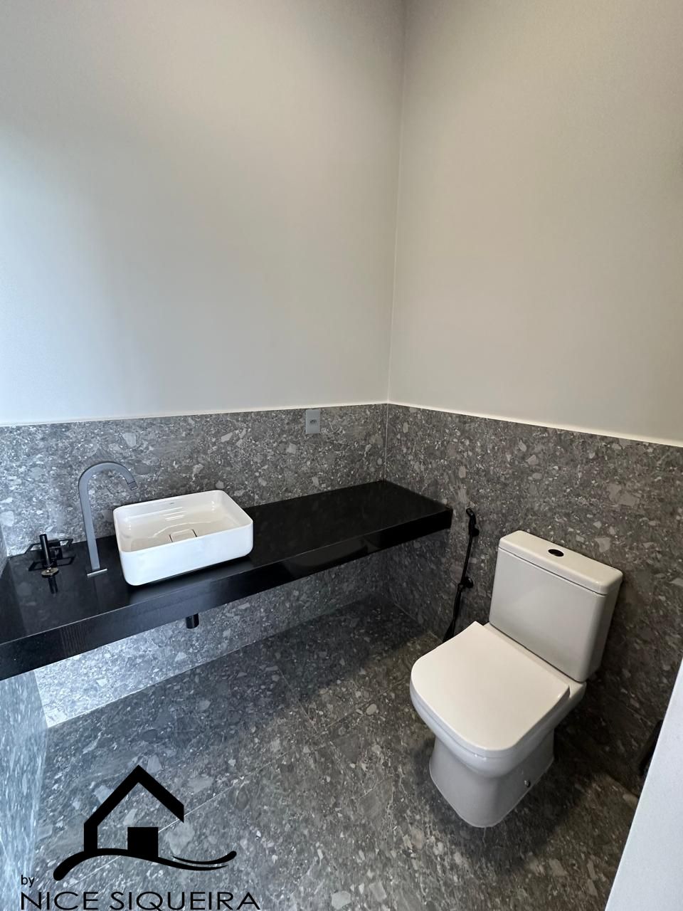 7f3ff3f8-6dc8-4442-a677-7000b40671a3