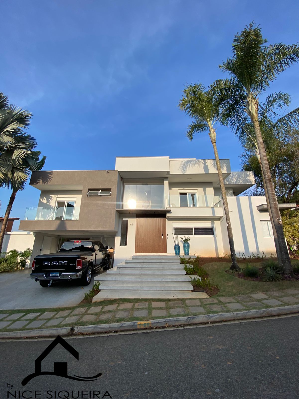 7b97cc5c-5092-4013-be03-639e25a9b41b