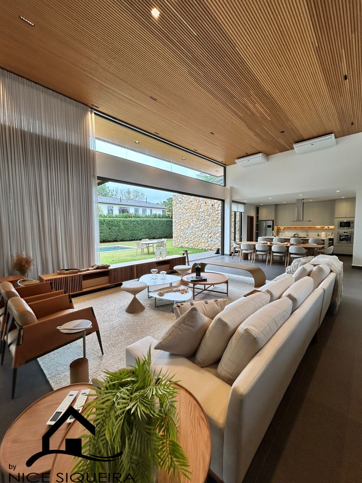 460a59cb-85cd-45e4-ab47-94333c1896c0