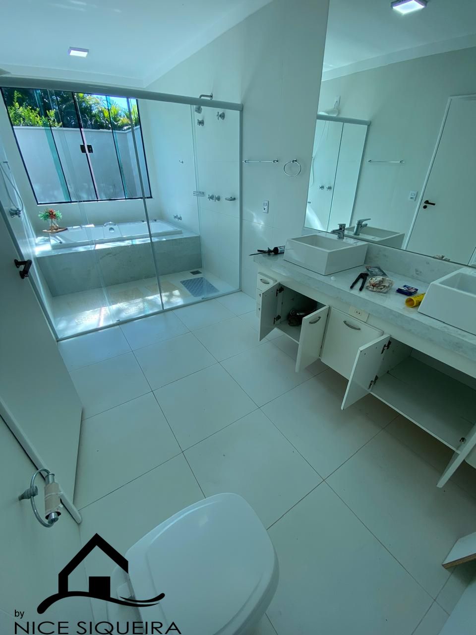 14be286e-4ab5-4335-a3ac-52ef7a8a610a