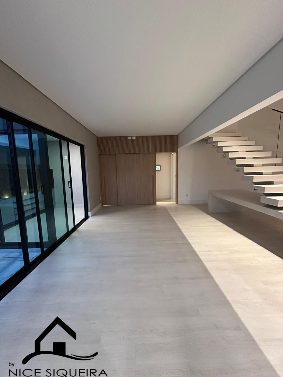 1ab37611-f417-4620-b191-87b6be8b6c84