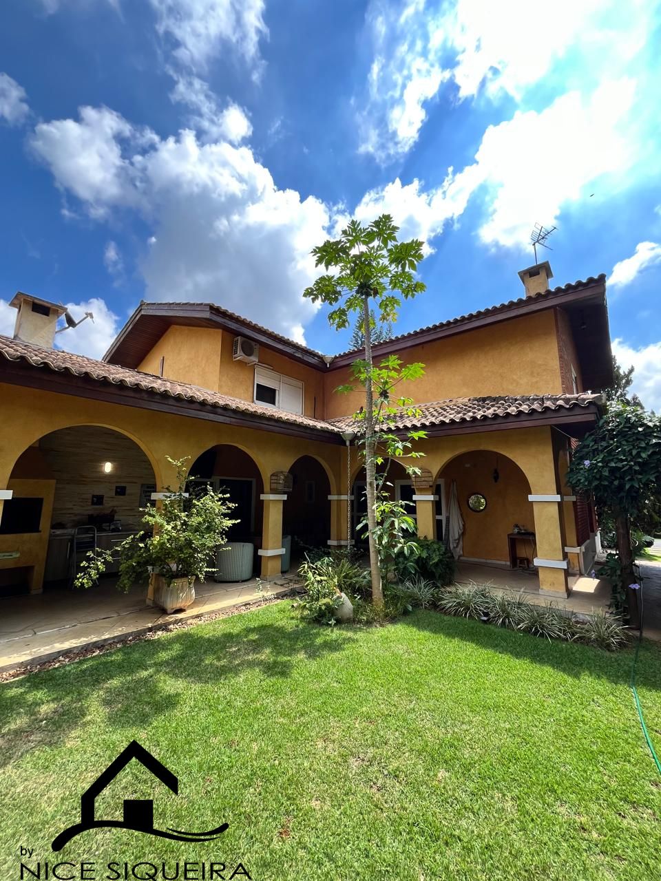 dee448ca-177e-44c5-9ded-eedc41a41902