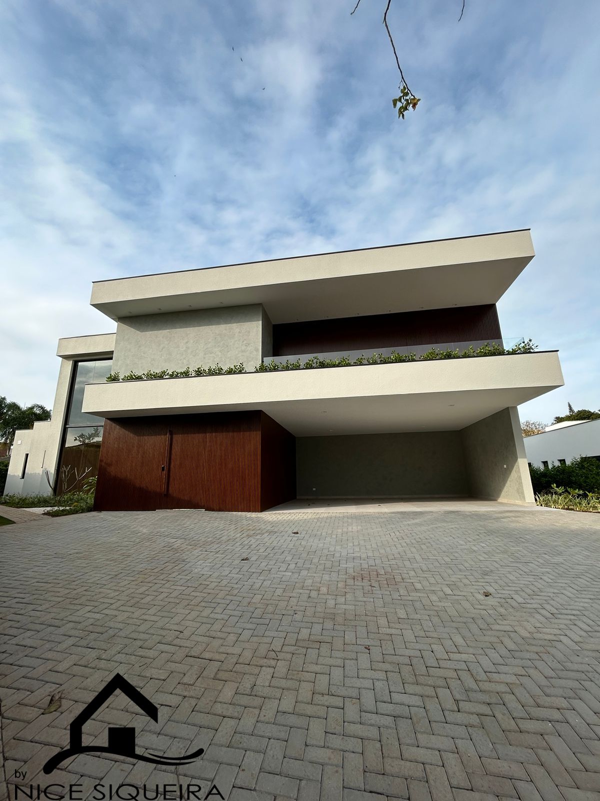 1081a1b9-4b71-46fb-a588-e2fd124ed89d