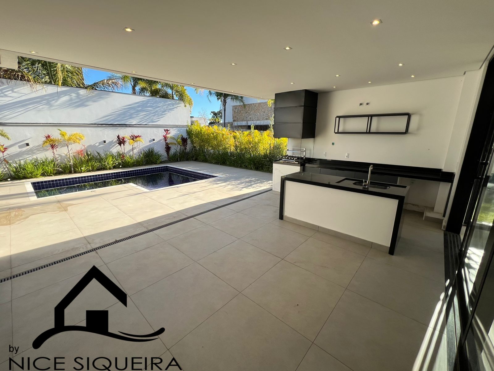 d88b95f5-d52f-4979-b9ab-4bdbffbab547