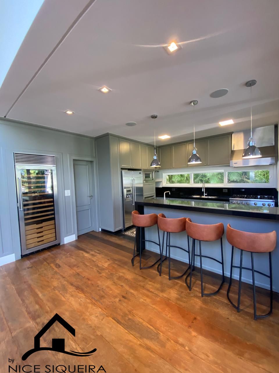 300a0995-8521-4ae1-b7c6-d92017429876