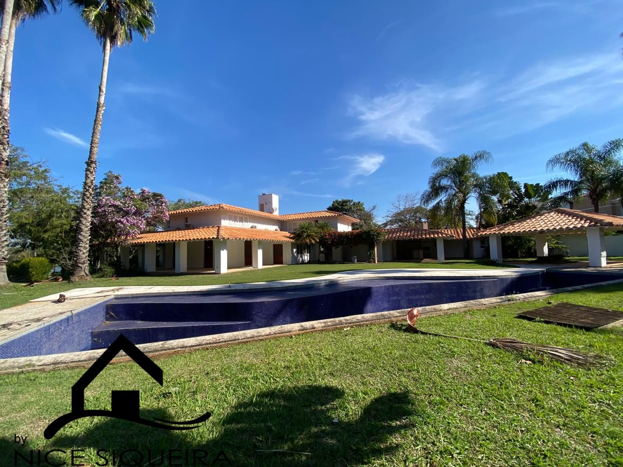 c6daf9a2-f23d-4868-9b8d-6bb2c1e7533d