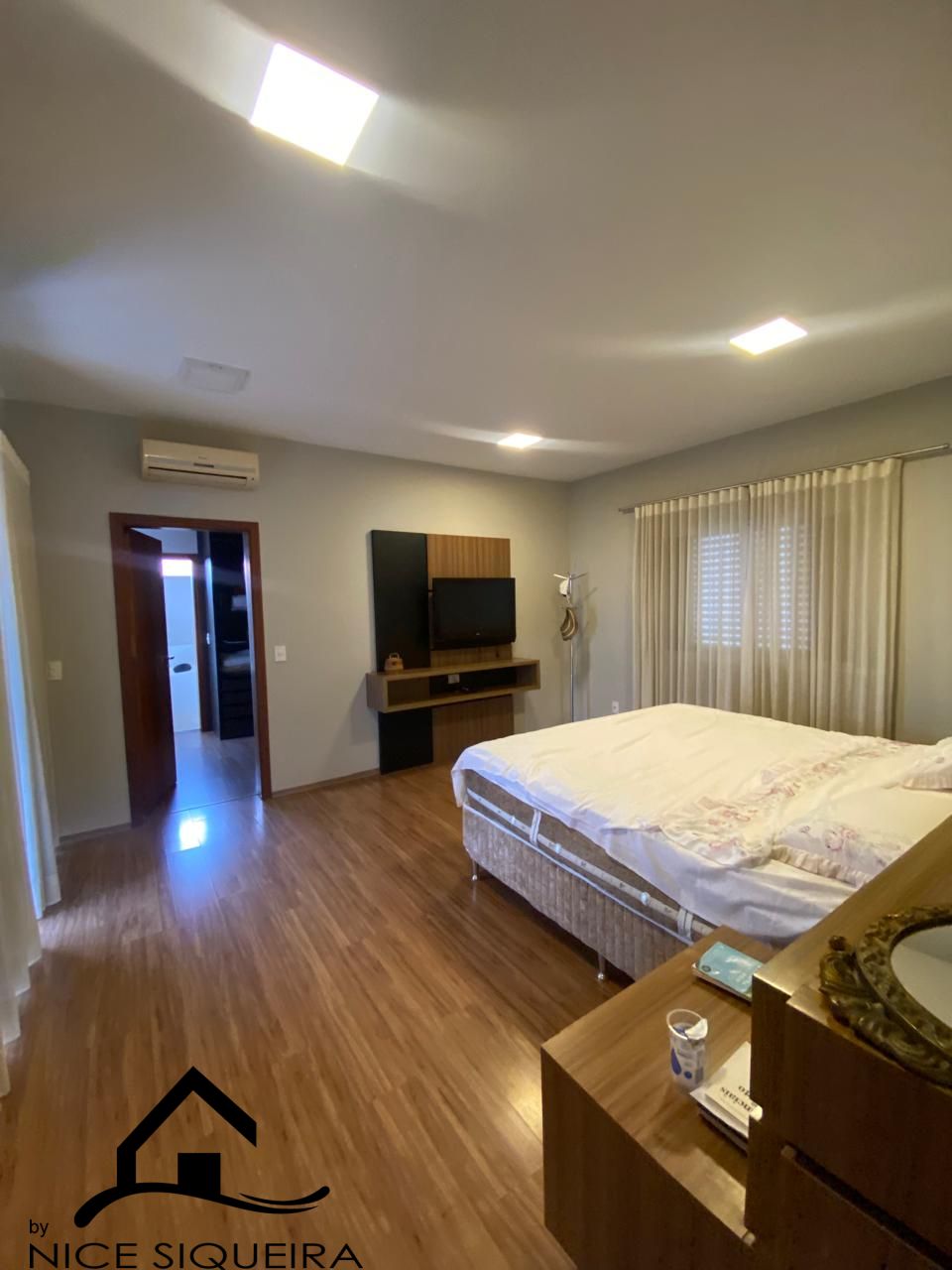 30ef8c5b-2f33-479f-9036-fc058e6946cd