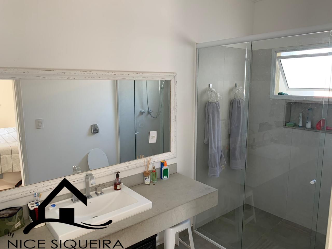 b28401c5-121d-4514-b4d3-d65d58c4ed80