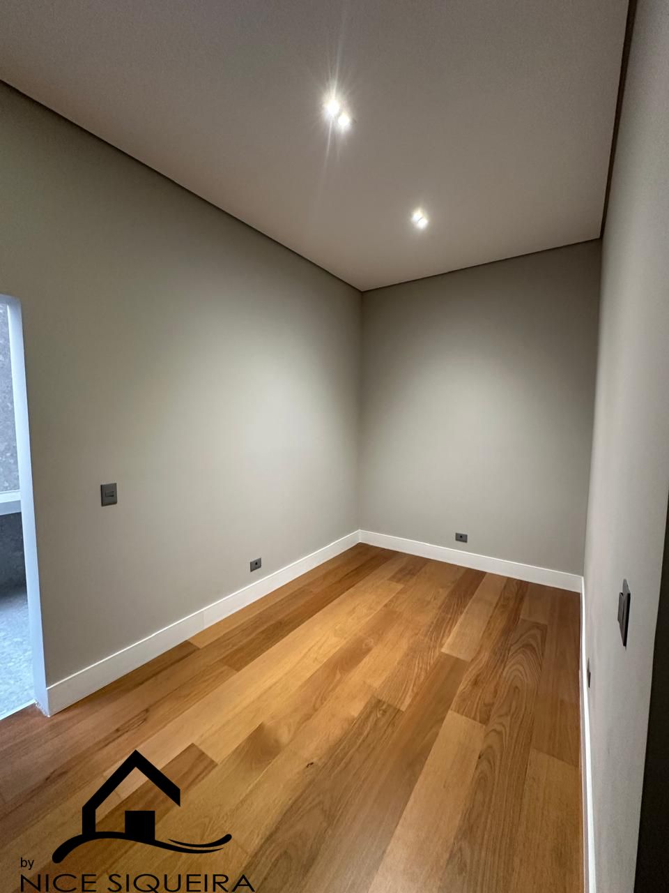 a2eacc20-6dc0-4165-bede-5fa320a4ebf7