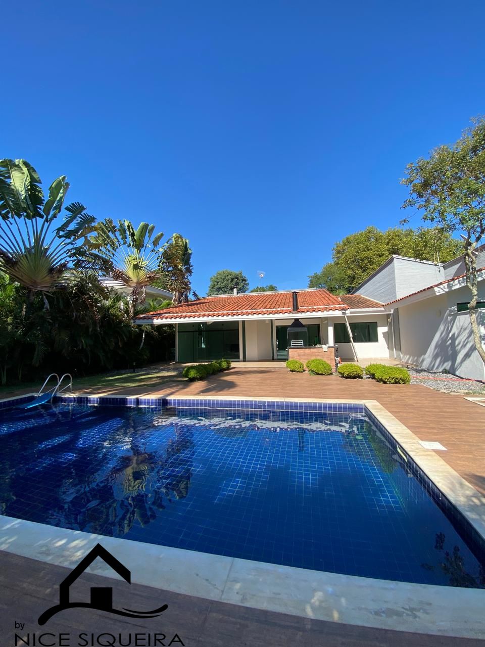 144a284f-8071-47ff-9603-8dd38e9a7359