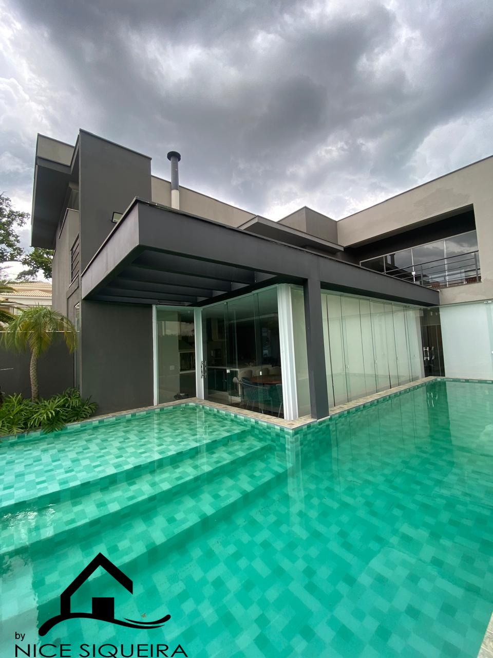 c6c57fa3-252e-4133-91b5-22a321fcb5ff