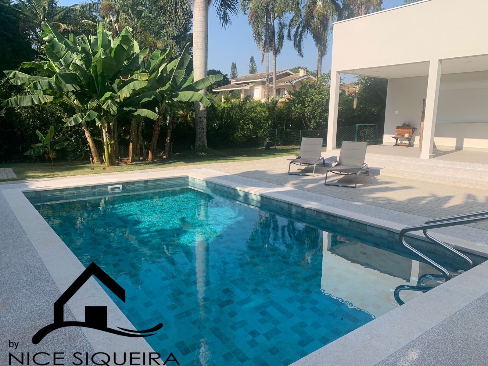 e1879c9c-ead2-414d-9a2c-150b1845c6a5