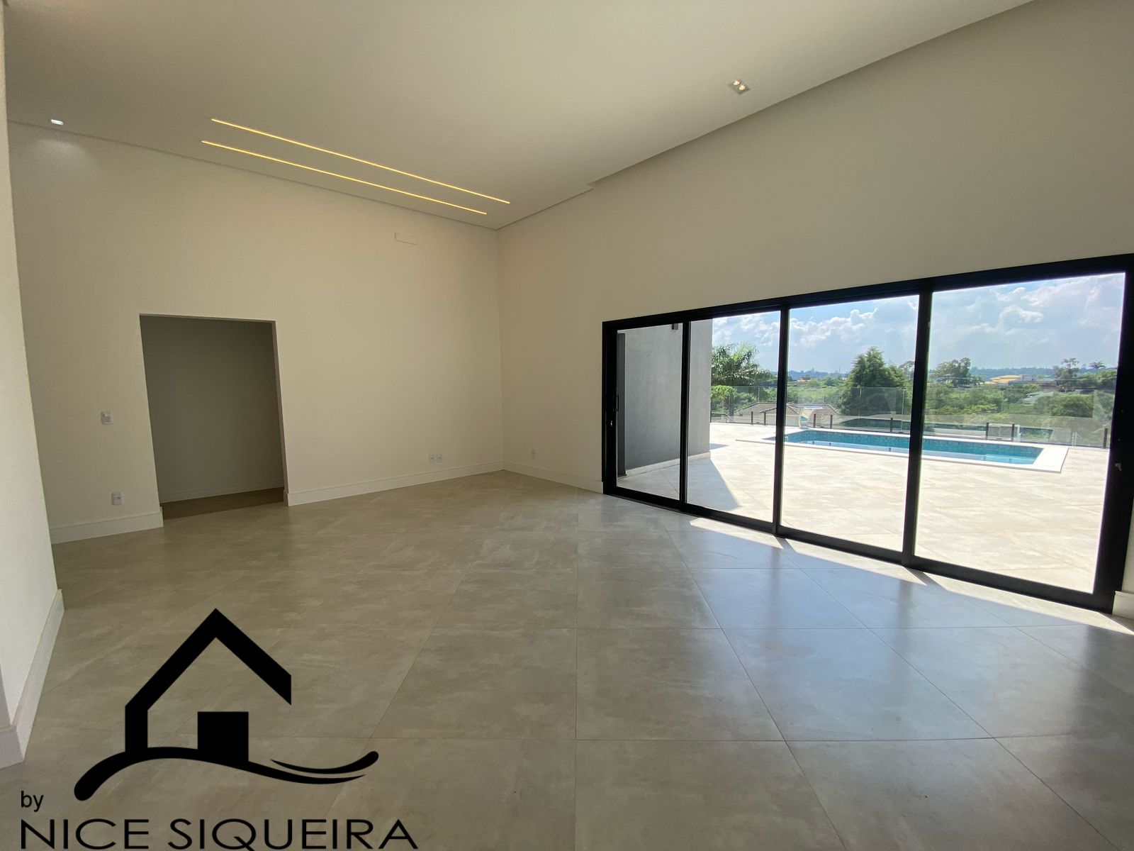 60a43457-579f-4066-8ef4-2be08dd97699