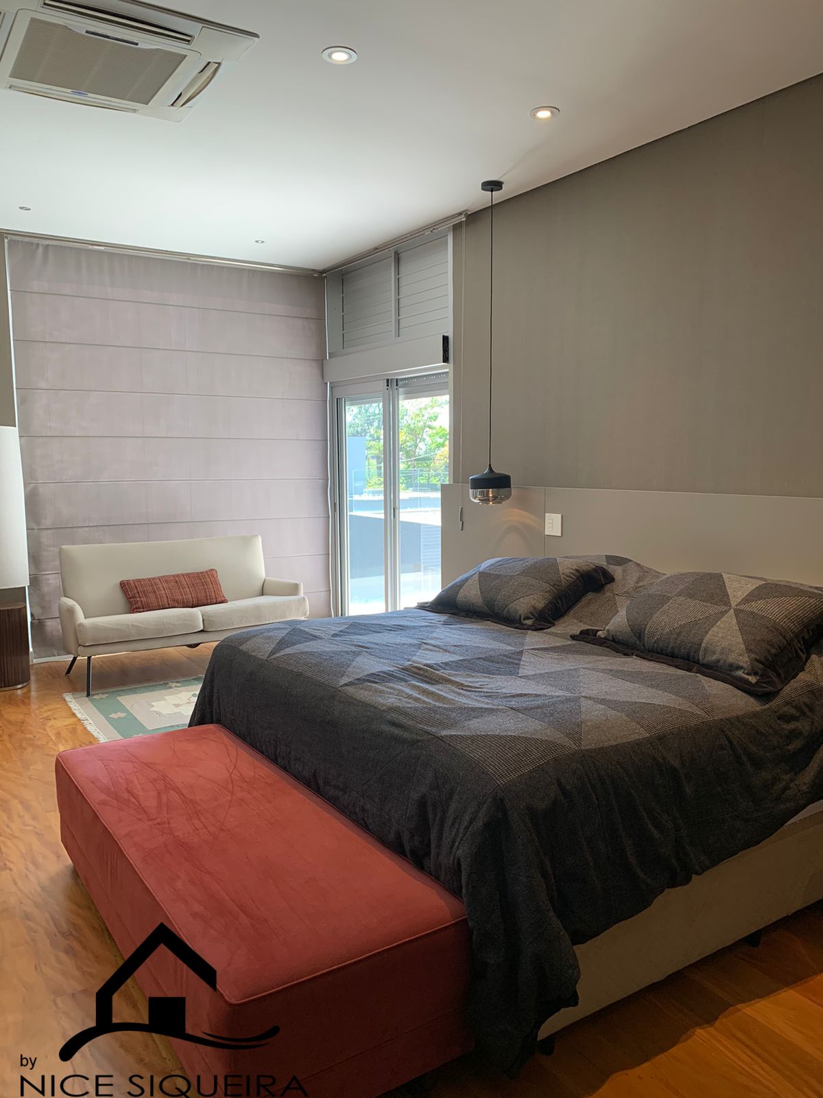 4034ec86-73b4-435a-be5a-fc2d0850e65f