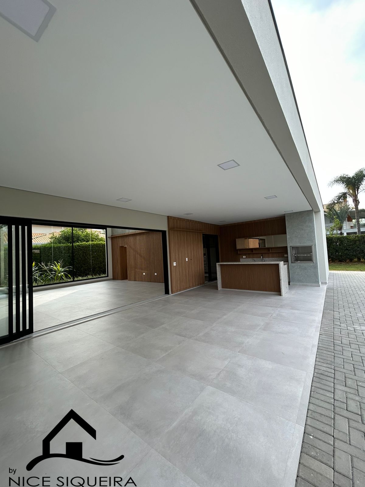 333373ee-9a72-4396-b548-6ab0eb732880