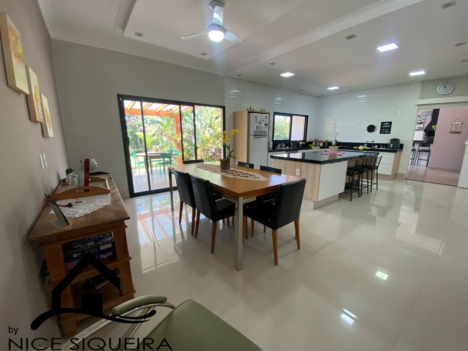 4f861d07-388d-41eb-9967-40588e6d9e32