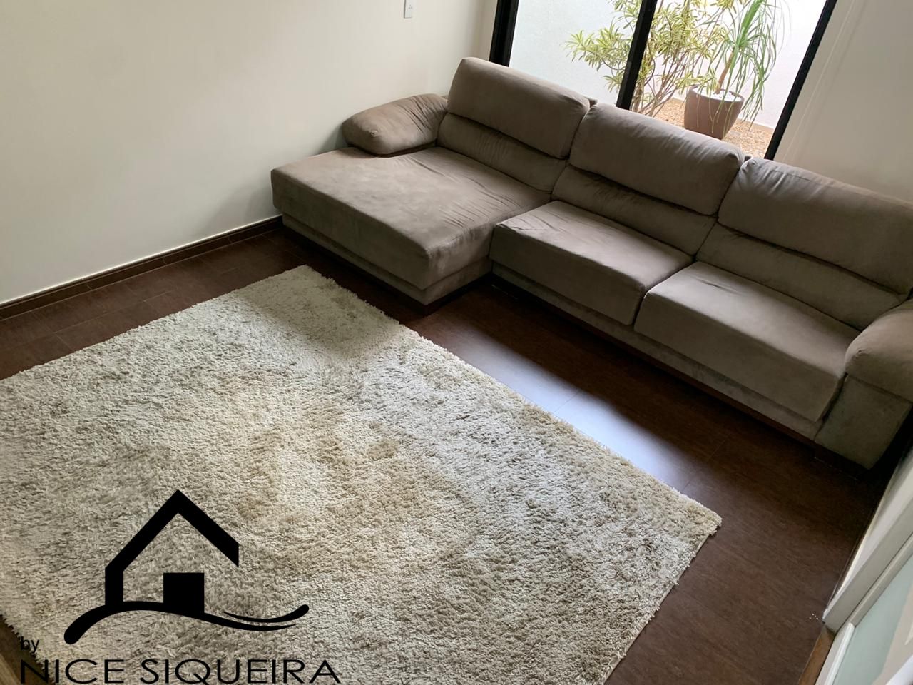 8284afa8-e3b0-42e6-be76-5ff1893e5106