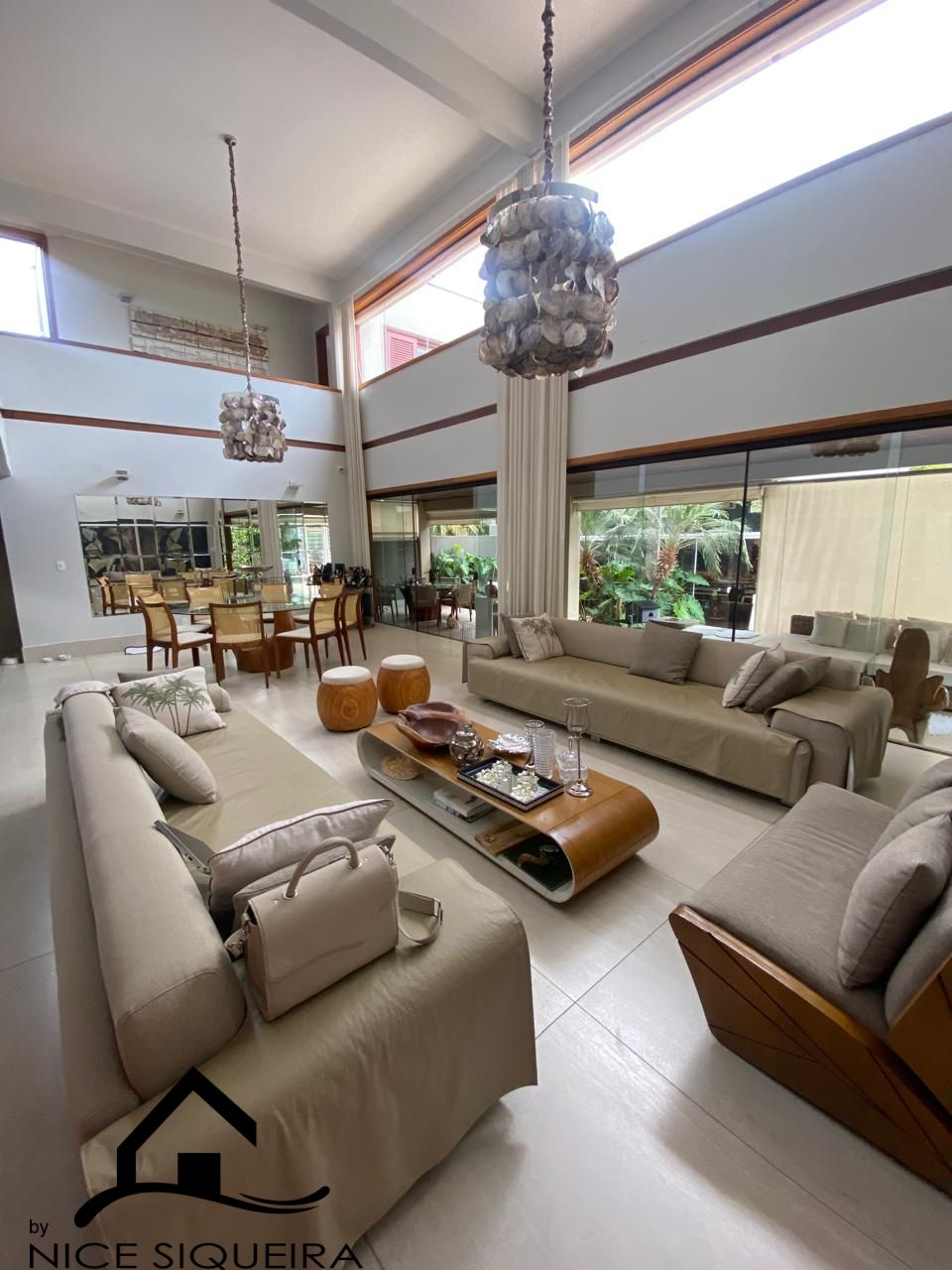 f52eb166-4f52-4024-b9a6-daa544180500