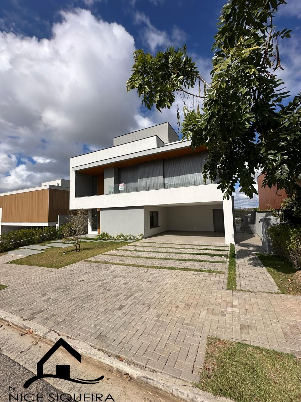 a3553f0c-6b9e-4435-8de4-d8131d30956a