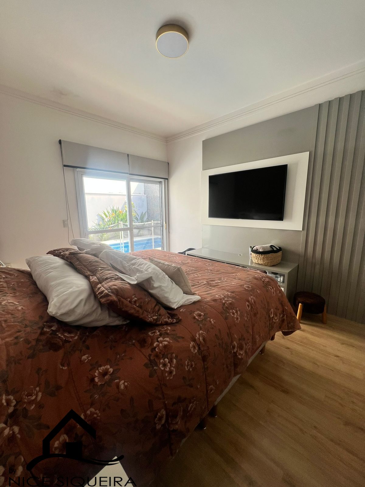 f11ae944-8cd9-4870-9ac0-f96dfdae0c13