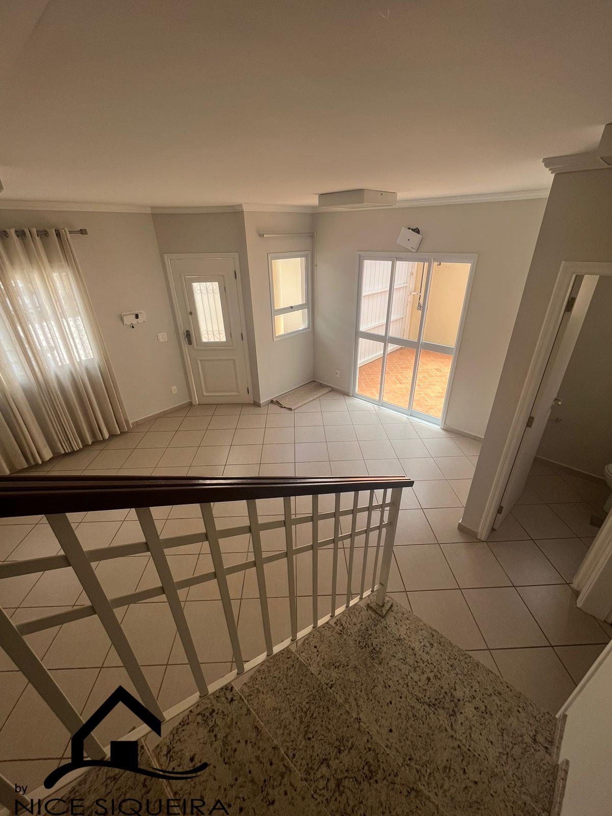 f94e5327-4789-42e8-8d55-23d78255a5a8