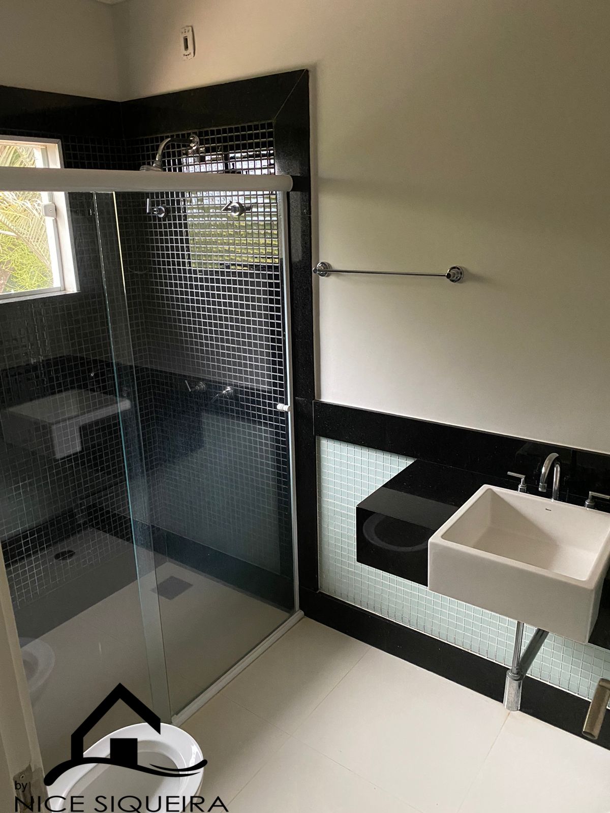 a185ecad-77b8-4cb1-9241-801c73289d9e