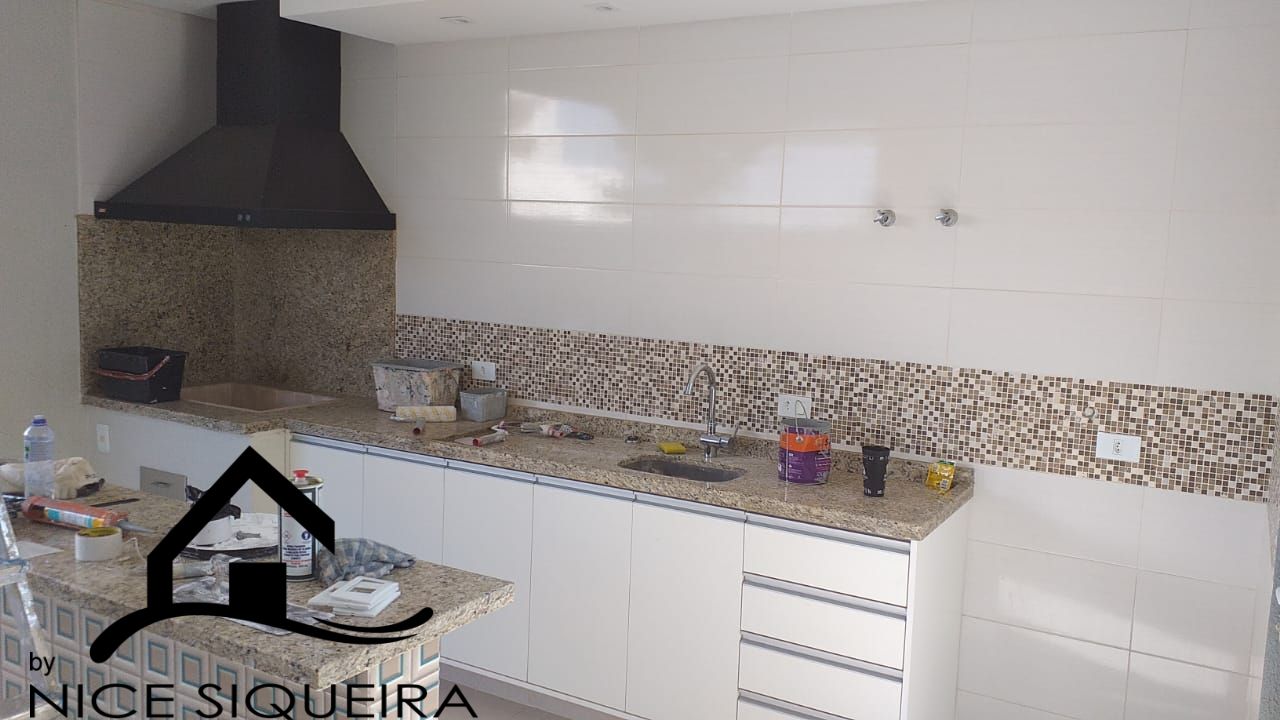 57fb74ae-71dc-4321-b87a-d8ac3bdf53bd