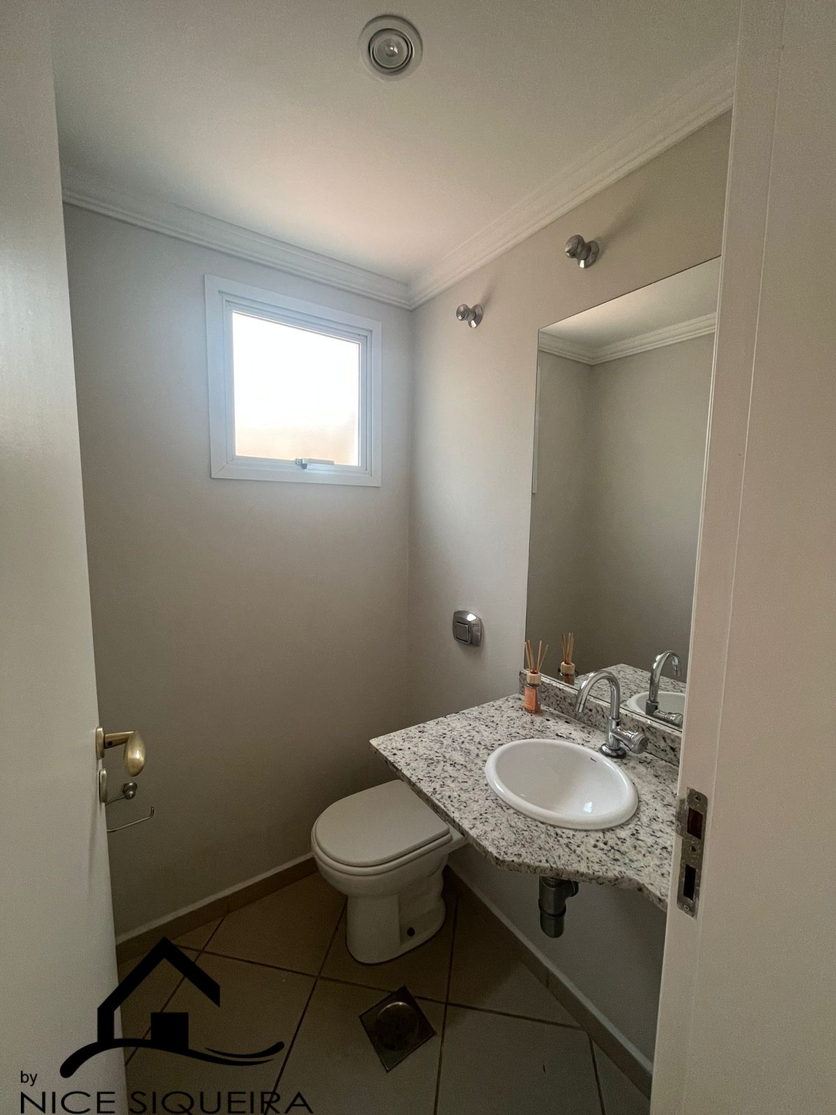 19274264-518f-42df-a5d3-a3f04a29055f