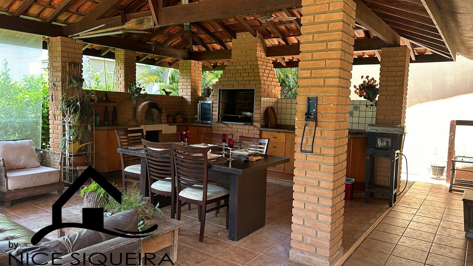 15e79639-3fb6-4ed8-af1f-d3c2c54e3fa4