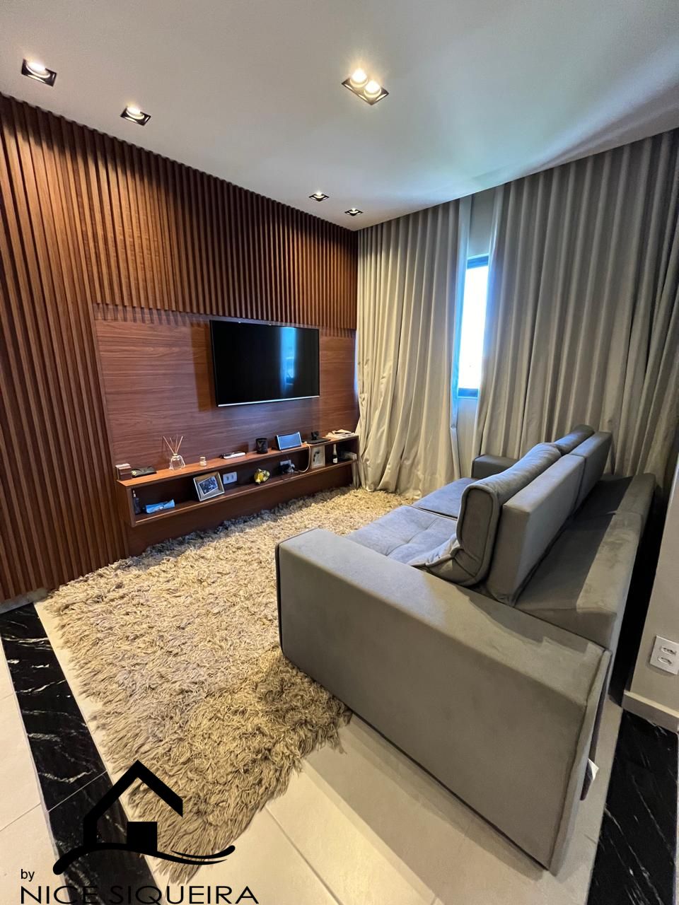 357469ad-0a1d-4fa3-805f-578945baf9b2