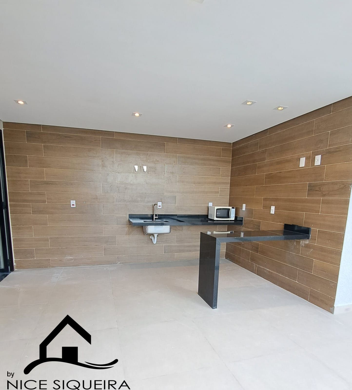 2d7fa093-eabd-4d18-b881-fcbfed397eb2