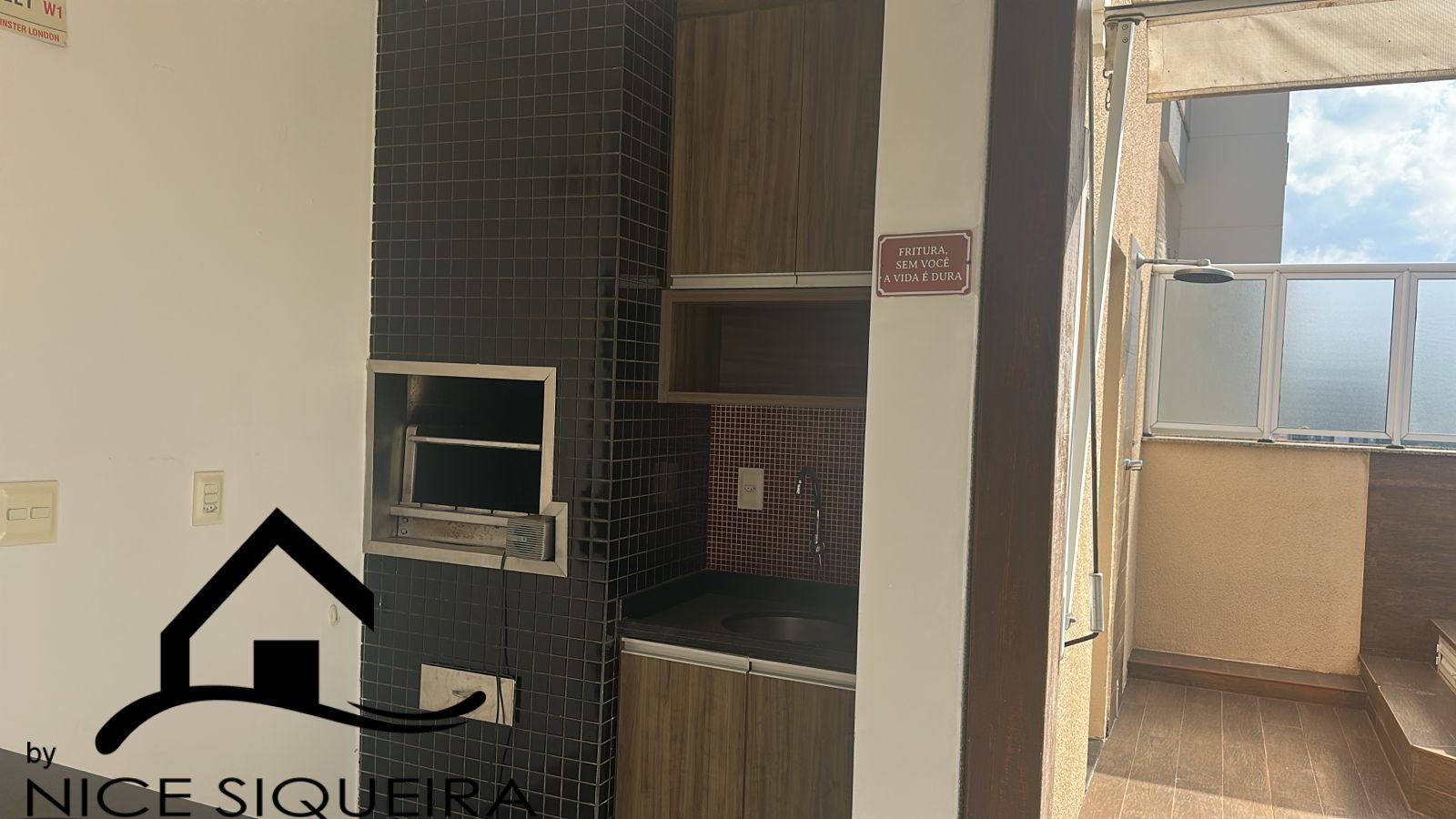 2950eefe-271f-420a-b844-18391f99e6d2