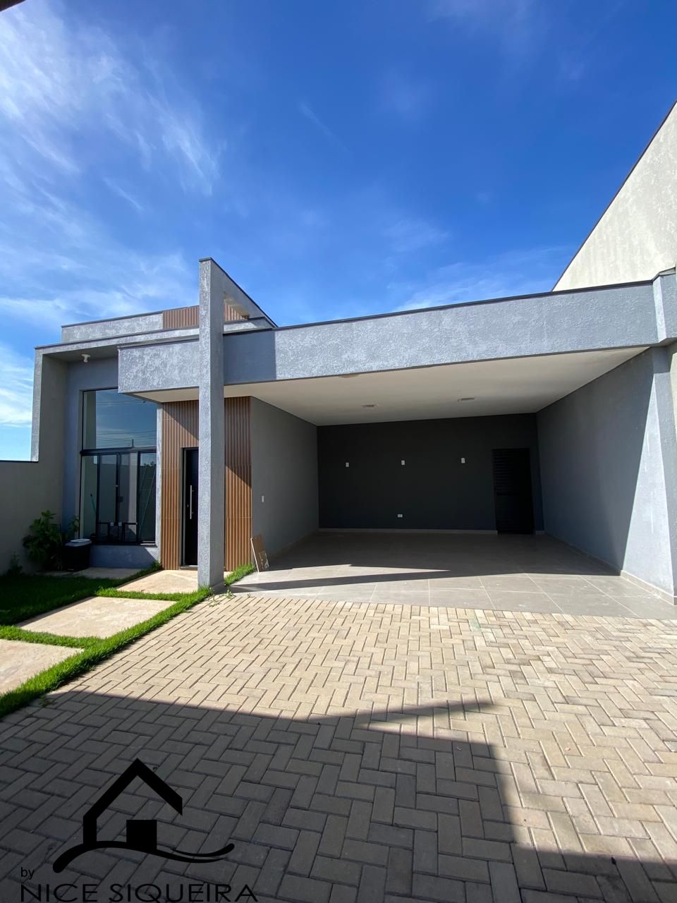 6d3940da-aed9-4878-a309-f173ea82cd32